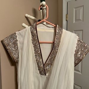 Beautiful like new white Indian Anarkali/ Salwar Kameez - Size Medium
